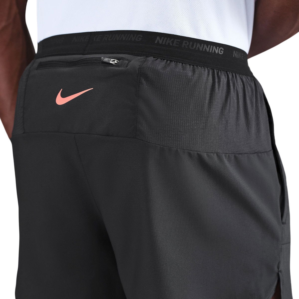 Kratke hlače Nike Nike Stride 5" Running Shorts Črna | hv2132-010, 1