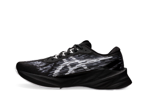 Tek Asics Novablast 3 Črna | 1011B458 002