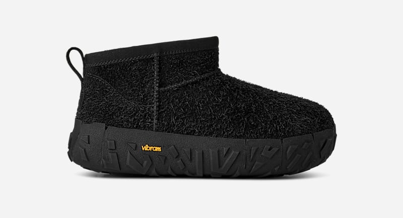 Superge in čevlji UGG Classic Ultra Mini Wrap Tech Boot Črna | 1171115-BLK
