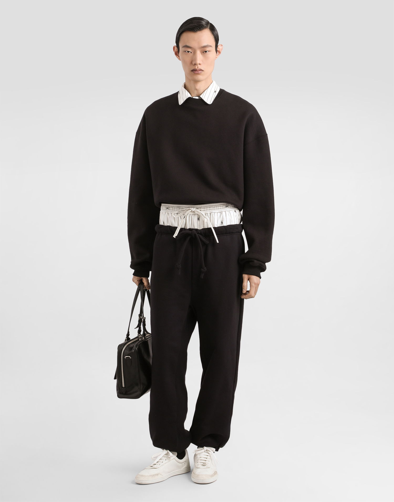 Pulover Dolce & Gabbana Dolce & Gabbana Long-Sleeved Cropped Sweatshirt Črna | G9BVHTG7PLAN0000, 1