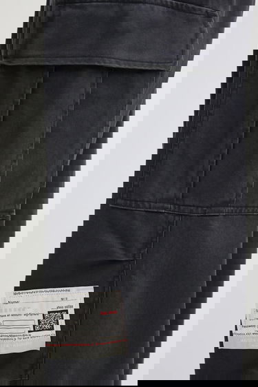 Cargo hlače Maison MIHARA YASUHIRO Maison MIHARA YASUHIRO HUGE LAYERED Cargo Pants Črna | A15PT056, 4