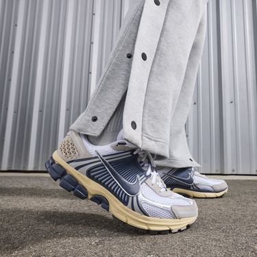 Superge in čevlji Nike Zoom Vomero 5 "Thunder Blue Cream" Modra | HF4259-100, 3