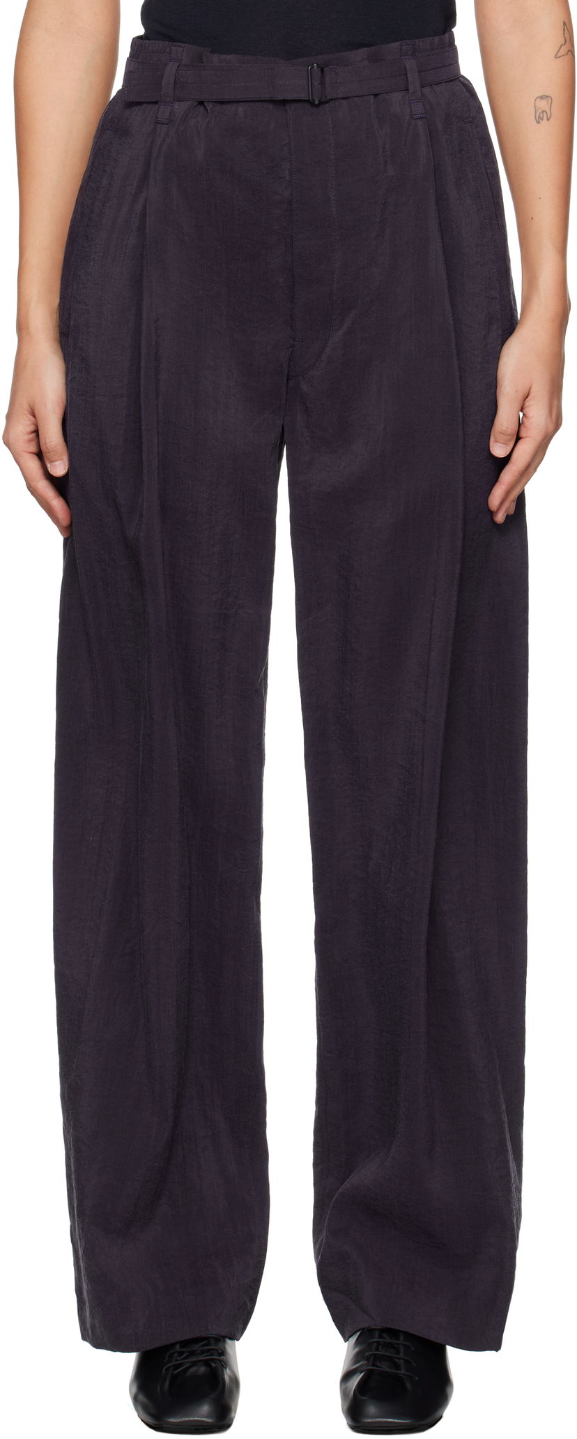 Hlače LEMAIRE Lemaire Relaxed Belted Trousers Črna | PA1134 LF1308
