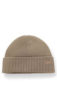 Fisherman-style beanie in a wool blend