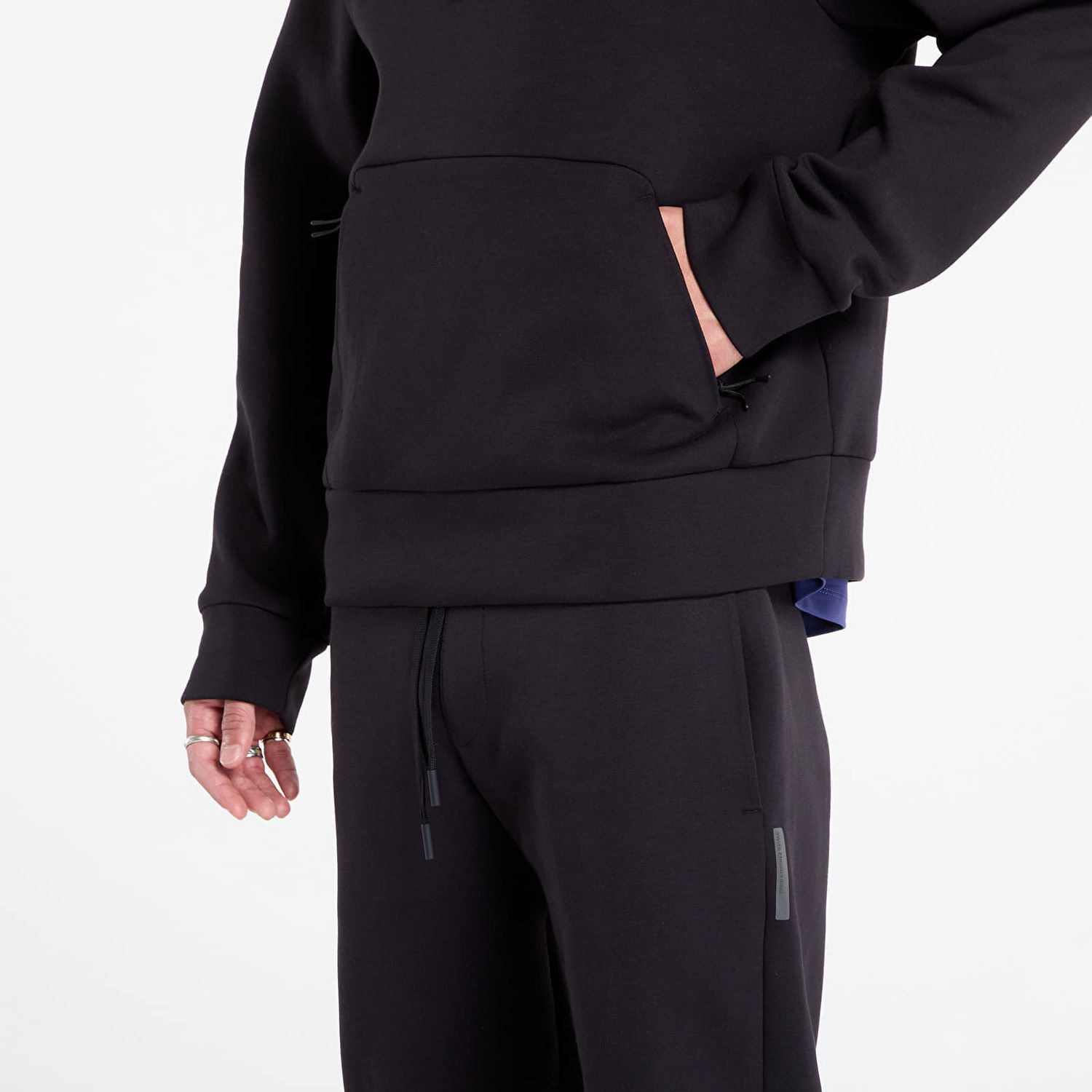 Pulover On Running Focus Tech Hoodie Črna | 1MF30290553, 1