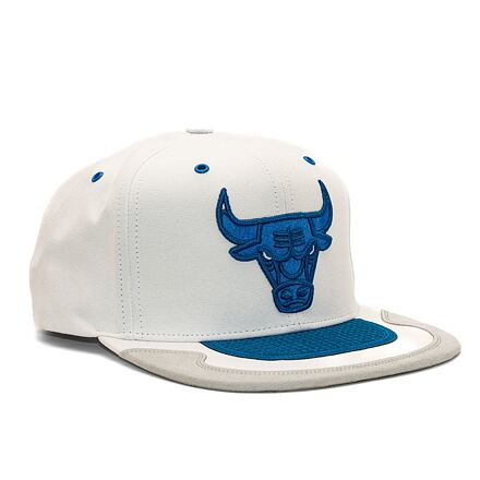 Kapa Mitchell & Ness Day 5 Chicago Bulls Snapback Bela | HHSS5822-CBUYYPPPWHBL, 0