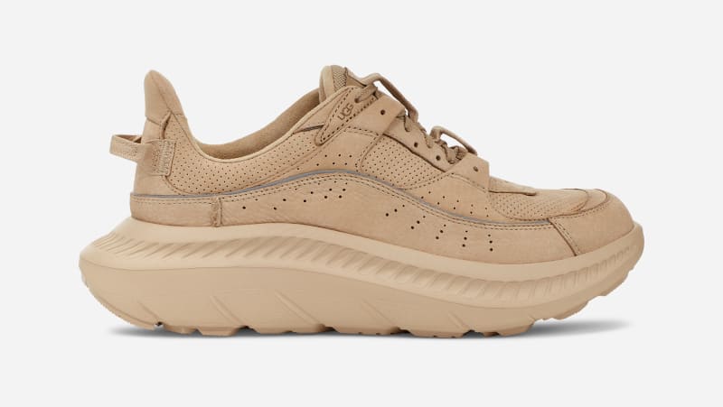 Oblačila UGG ® CA805 V2 Nubuck Trainer in Brown, Size 7, Leather Bež | 1127111-MDSD