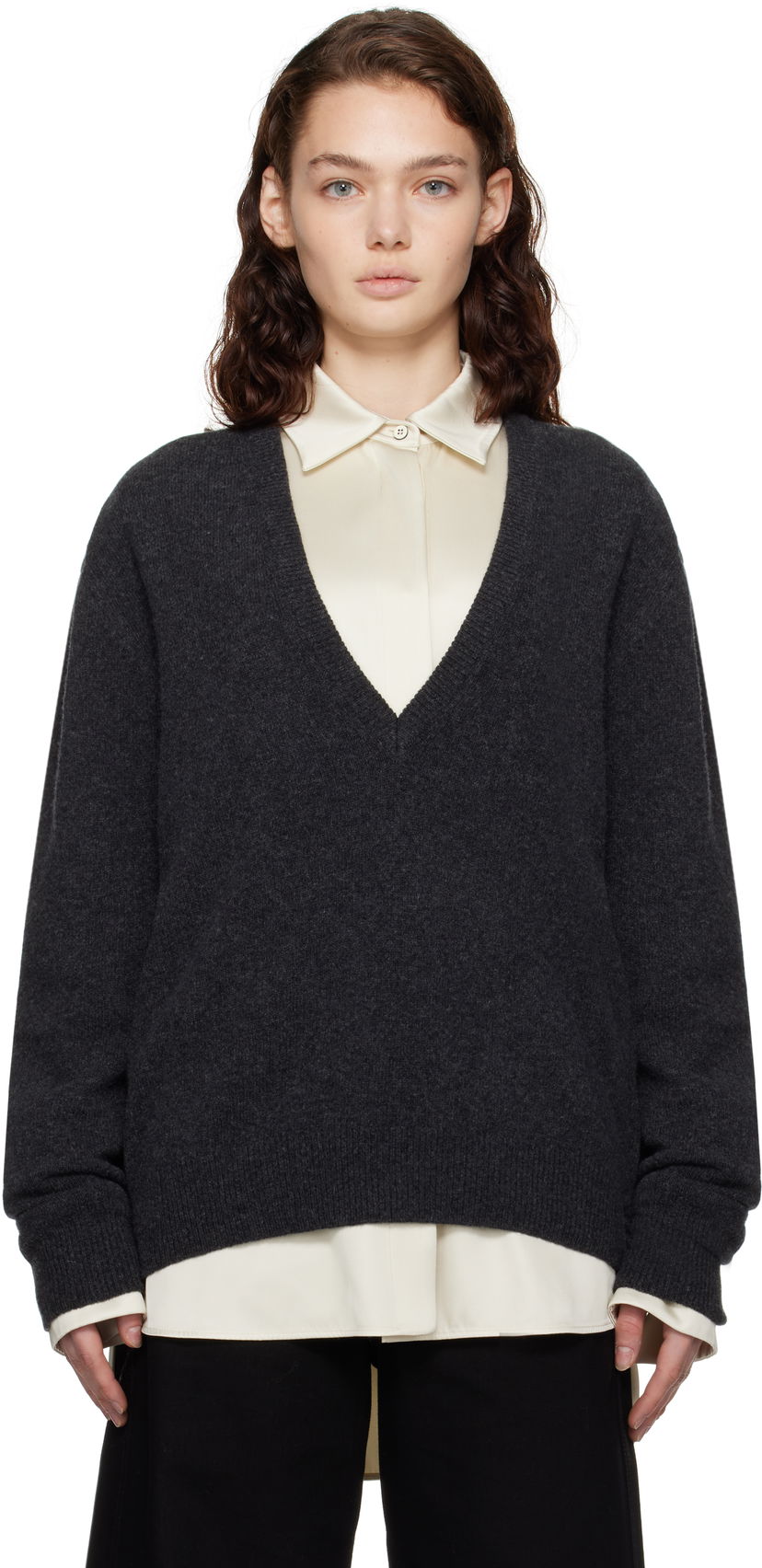 Pleteni pulover LEMAIRE LEMAIRE Deep V-Neck Sweater Siva | TO1253 LK1026