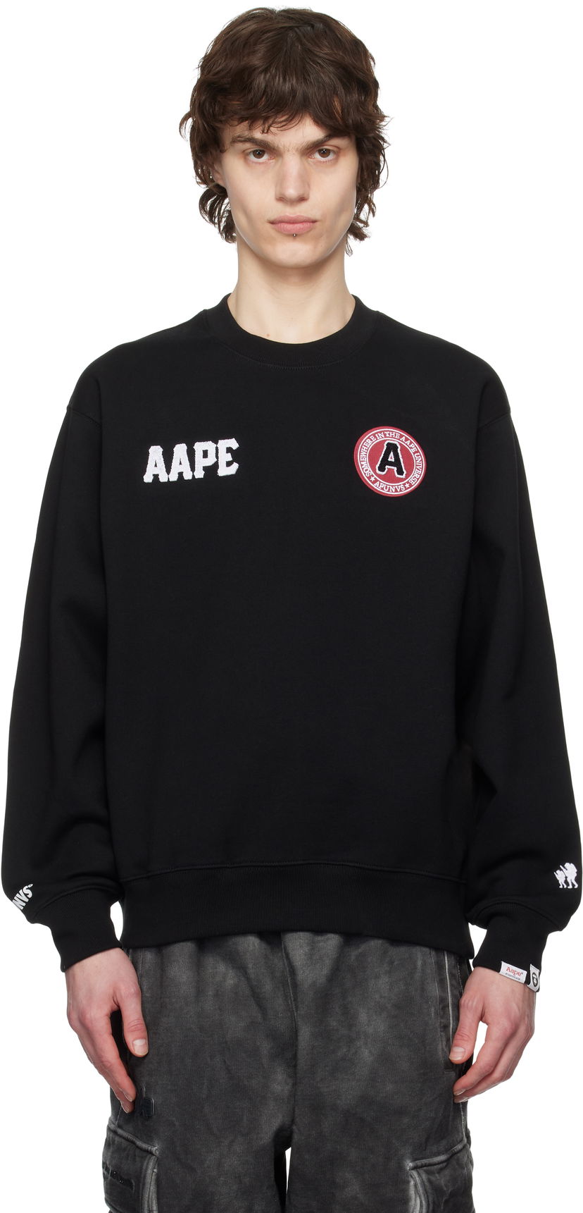 Pulover AAPE by A Bathing Ape AAPE by A Bathing Ape Logo Patch Crewneck Sweatshirt Črna | AAPSWMC337XXNBKX