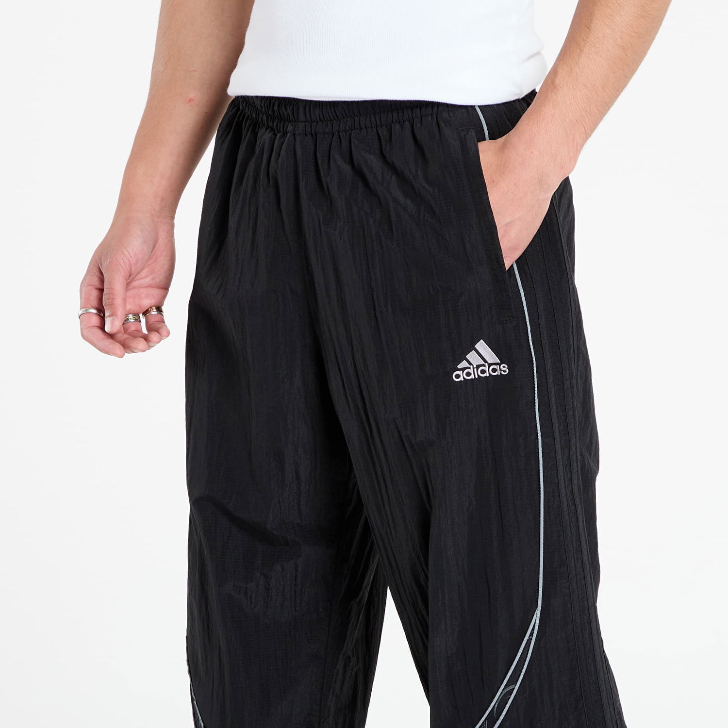 Hlače adidas Originals Adilenium Season 4 Teamgeist Track Pants Črna | KF8521, 1
