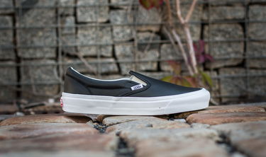 Superge in čevlji Vans OG Classic Slip-On VLT Črna | VN000UDF1NS, 2