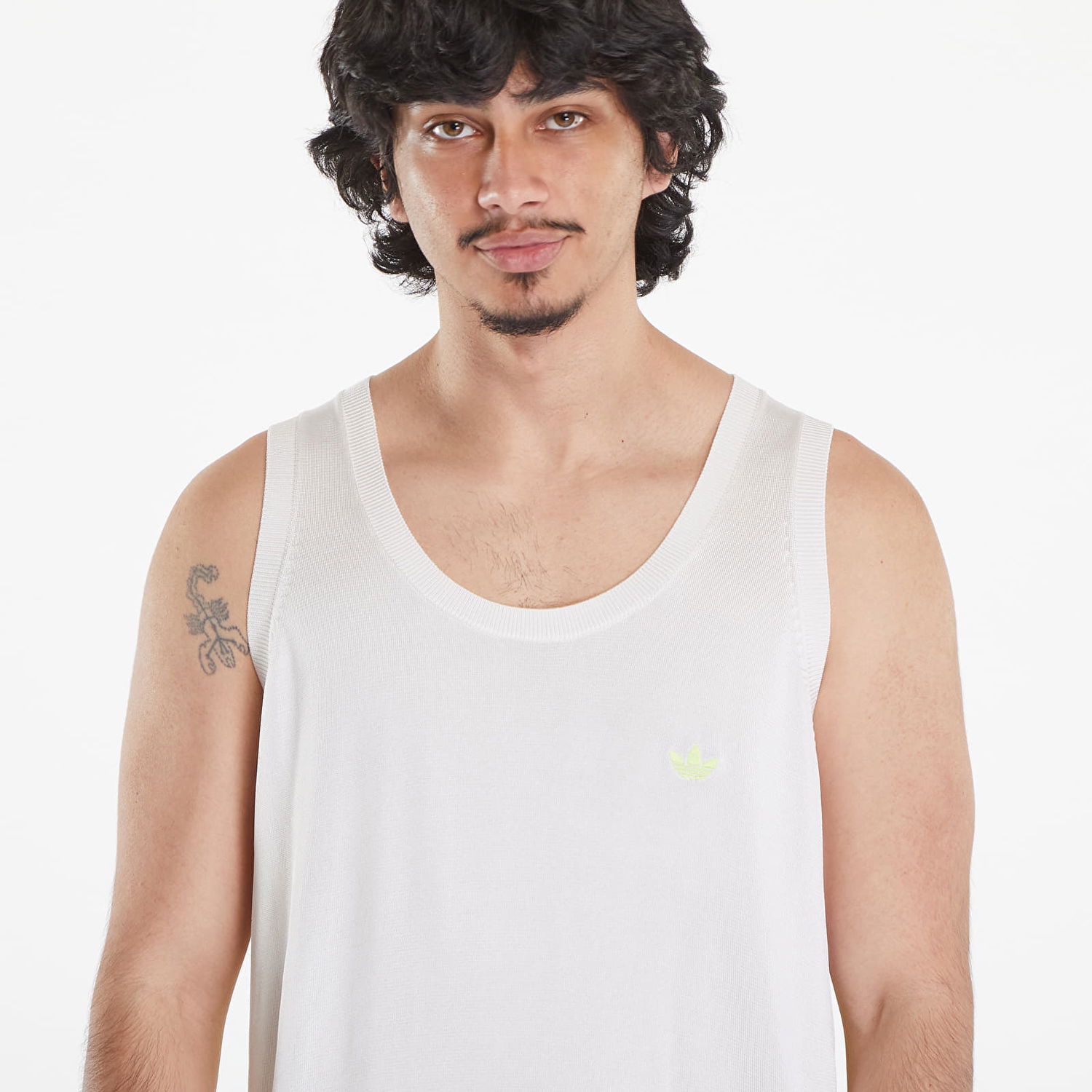Telovnik adidas Originals Wales Bonnes x Knit Vest Core White/ Semi Frozen Yellow Bela | IZ1888, 1
