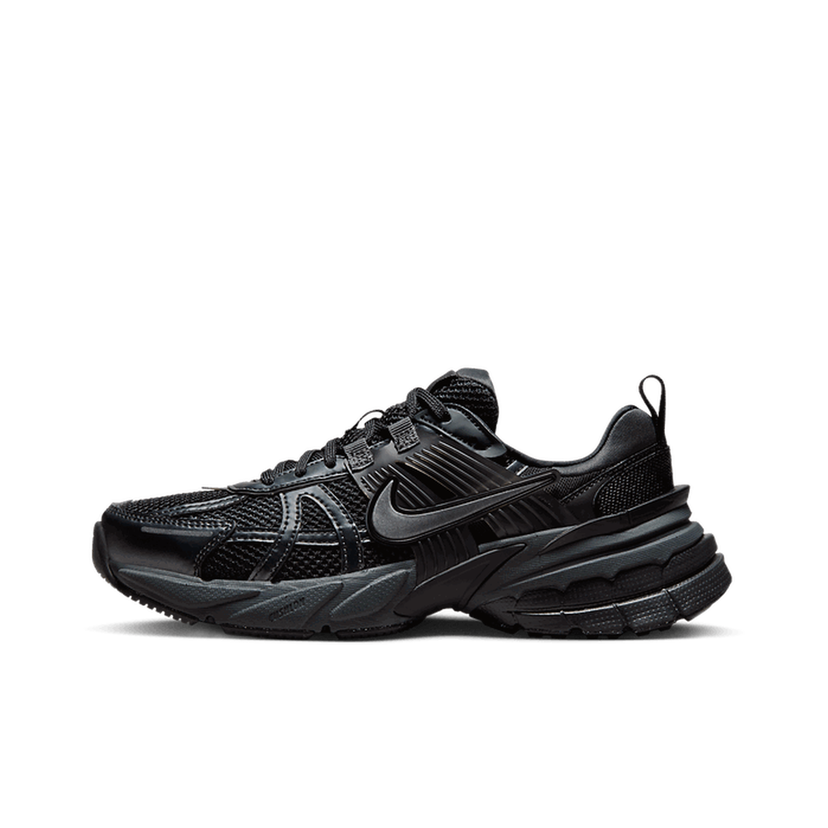 Superge in čevlji Nike V2K Run "Black Dark Smoke Grey" W Črna | FD0736-001