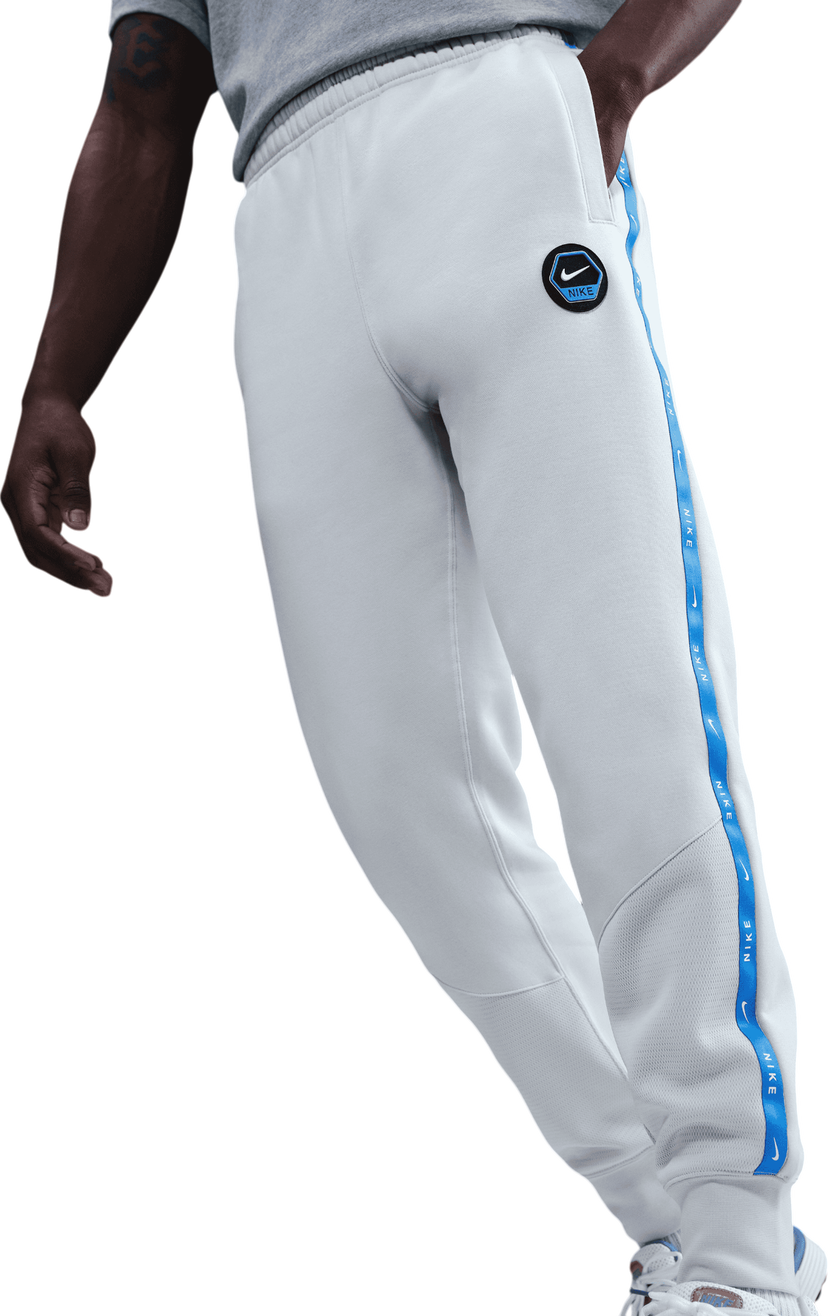 Trenirka Nike Nike Club Sweatpants Bela | ih4287-025