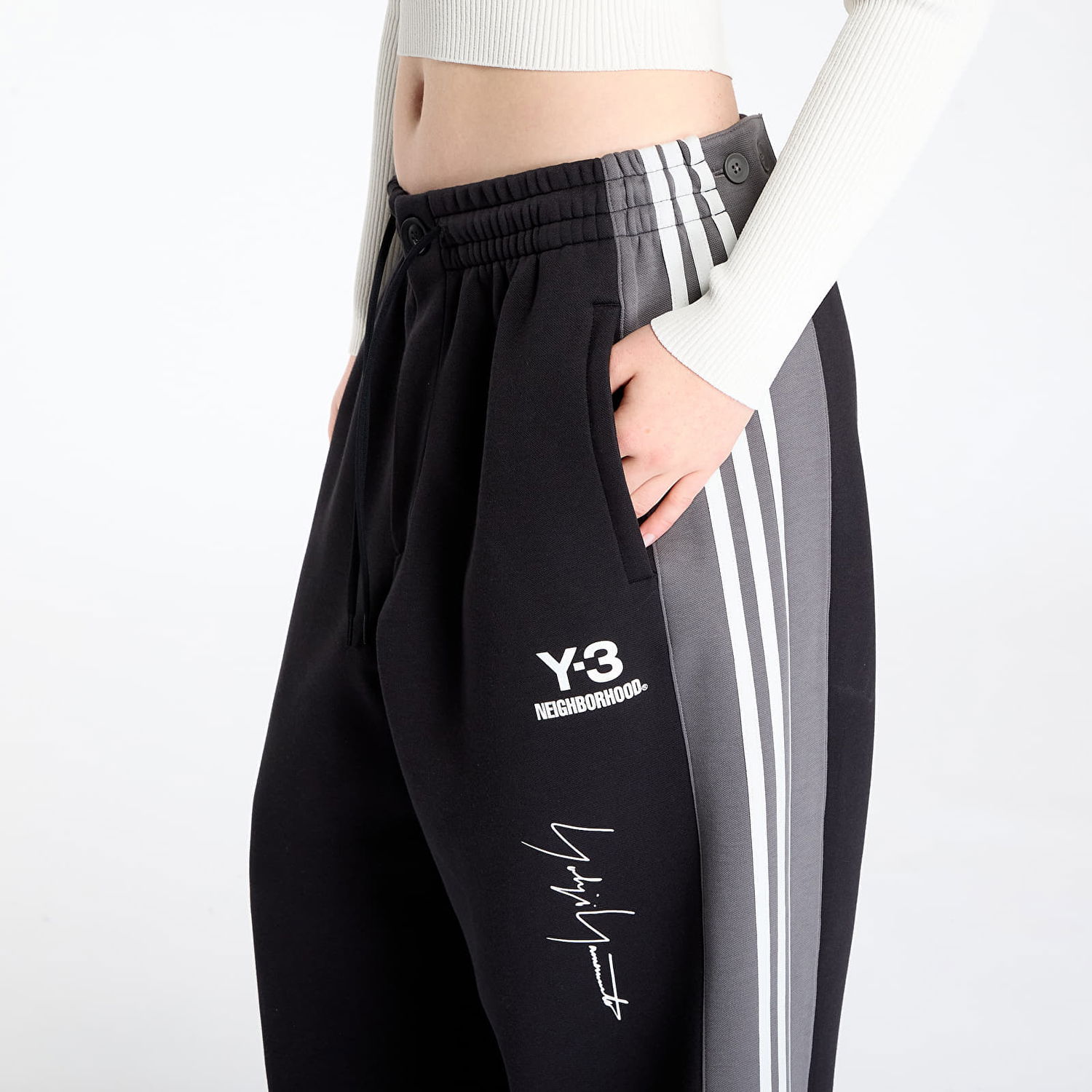 Trenirka Y-3 Y-3 x Neighborhood Track Pants Črna | JW7002, 1