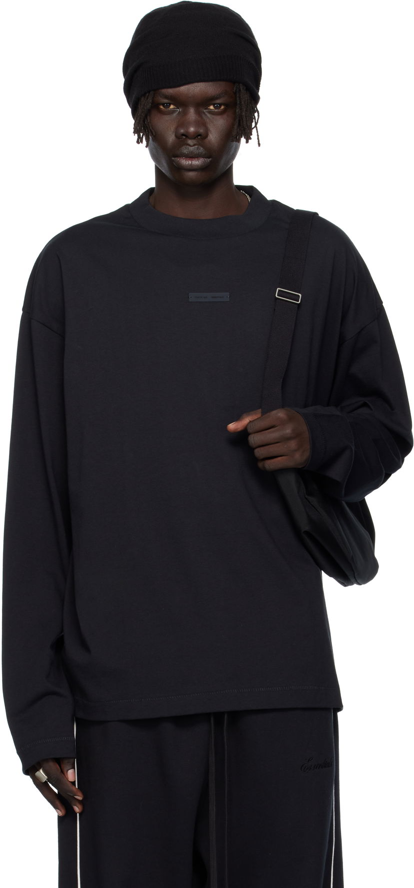 Majica Fear of God ESSENTIALS Classic Fit Long Sleeve T-shirt Črna | 125SP254200F