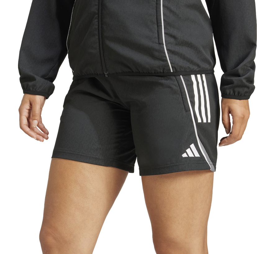 Kratke hlače adidas Originals Tiro 25C DT Show Shorts Črna | iw0425