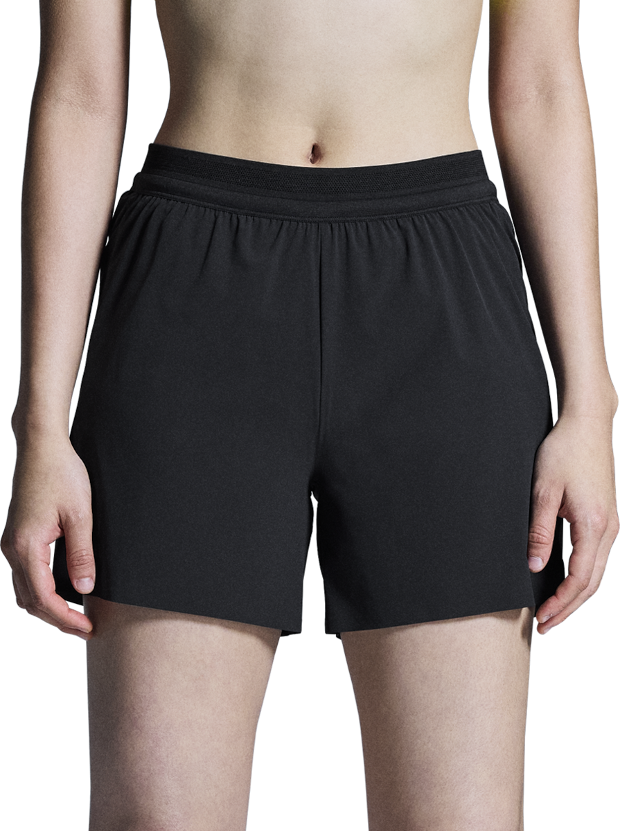 Kratke hlače On Running 5" Performance Running Shorts Črna | 1wf1013-0553, 0