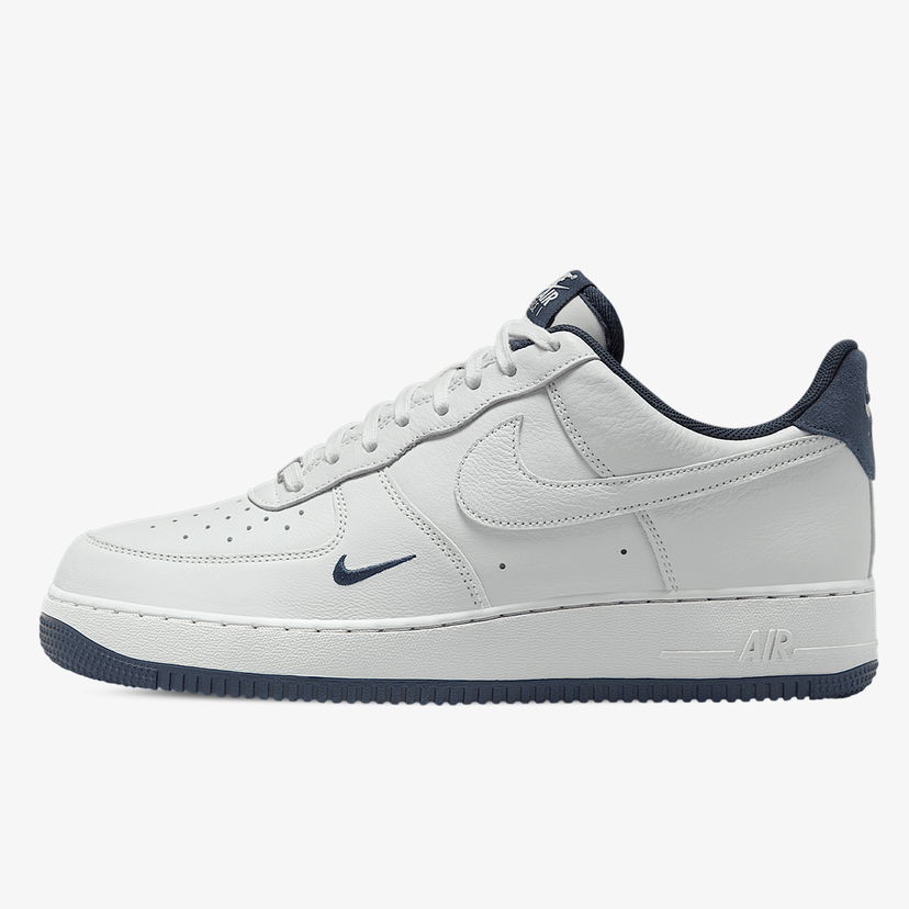 Superge in čevlji Nike Air Force 1 '07 LV8 ESS+ Bela | HM9483-001
