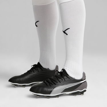 Superge in čevlji Puma KING MATCH FG/AG Črna | 107863-01, 3