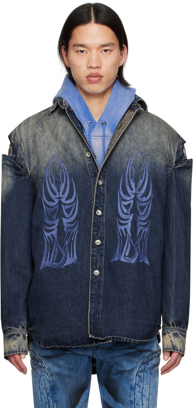 Srajce Who Decides War Gradient Denim Shirt with Tribal Embroidery and Cut-Out Shoulders Modra | 1110240010SS24