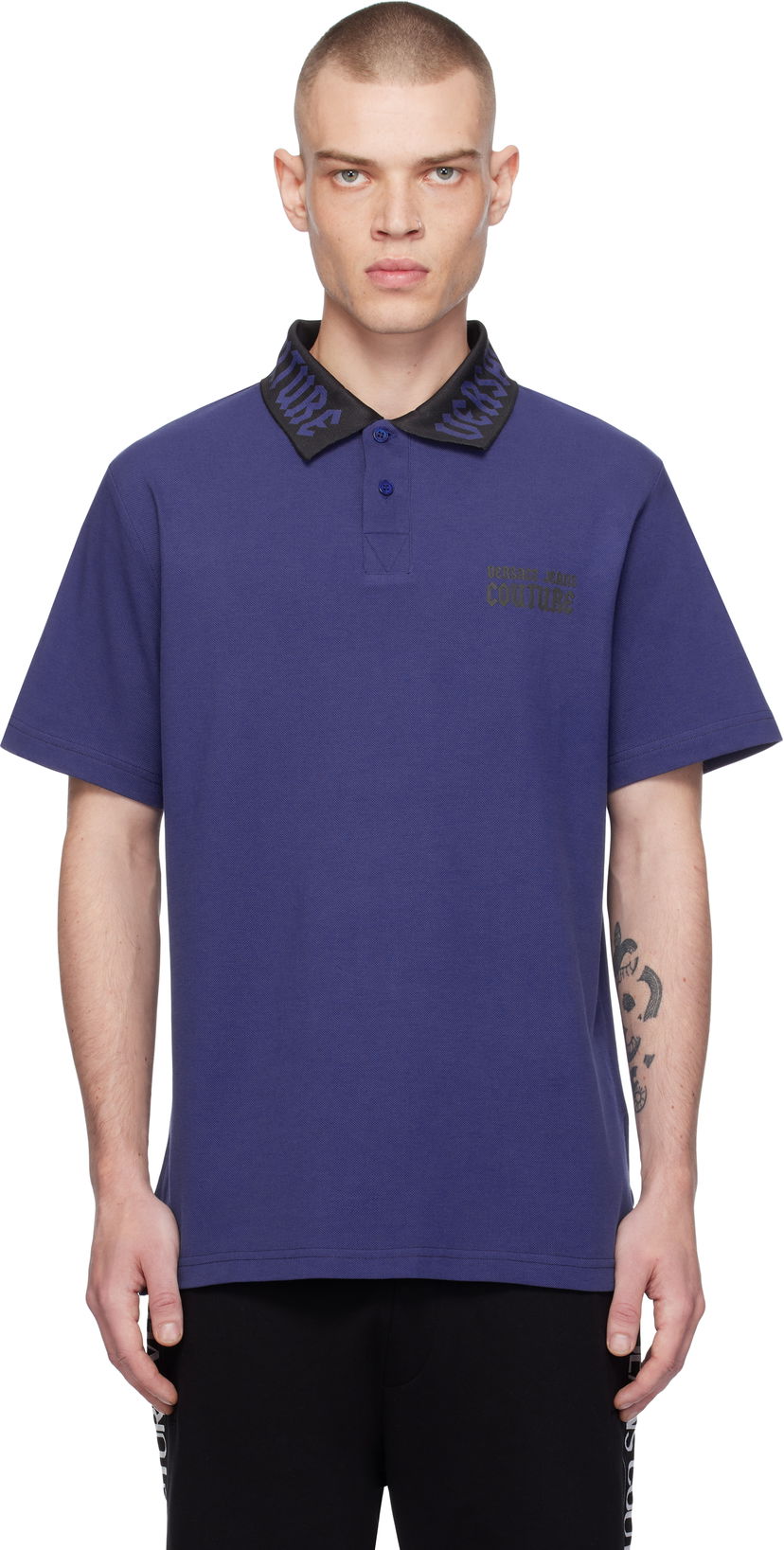 Polo majica Versace Gothic Logo Polo Shirt Modra | E77GAGT05_ECJ01T