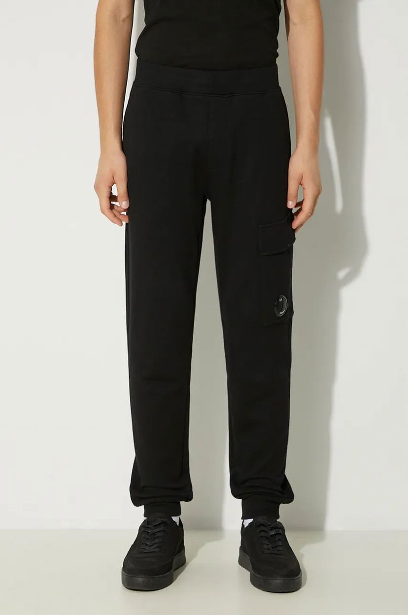 Trenirka C.P. Company Diagonal Raised Fleece Cargo Sweatpants Črna | 17CMSP017A005086W