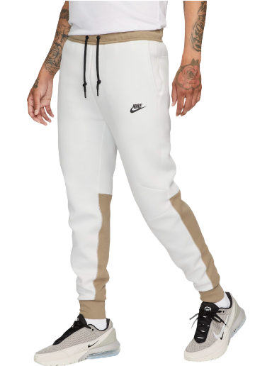 Trenirka Nike Tech Fleece Bela | fb8002-121