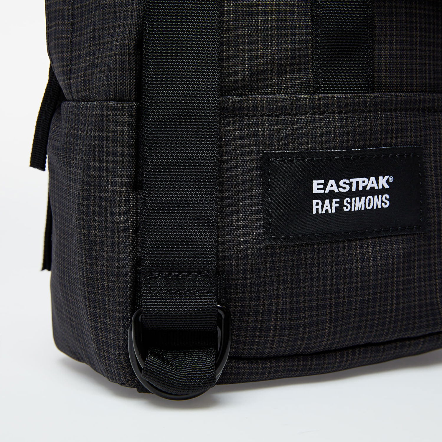 Nahrbtnik EASTPAK x RAF SIMONS PAK'R 4L Črna | EK0A5B7PG47, 1