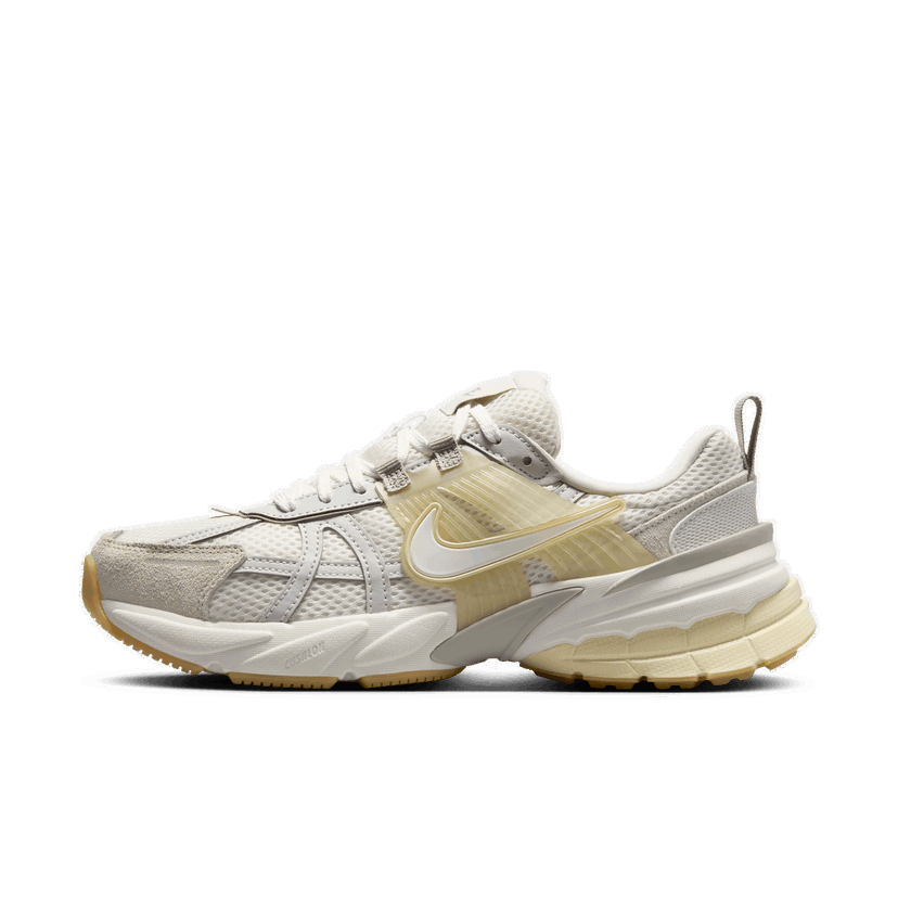 Superge in čevlji Nike Nike V2K Run Bež | HV4314-030