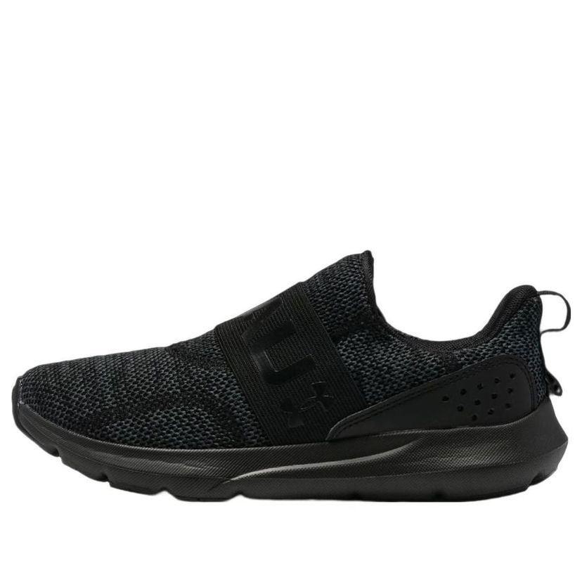 Superge in čevlji Under Armour Surge 3 Slip Črna | 3026507-002