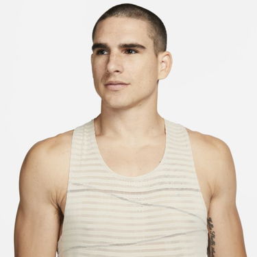 Majica brez rokavov Nike Dri-FIT ADV Run Division Pinnacle Running Tank Rjava | DQ4774-206, 2