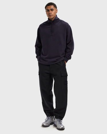 Cargo hlače Stone Island Elasticated Waist Cargo Trousers with Zipped Cuffs Črna | K2S153100021S0F24.V0020, 1