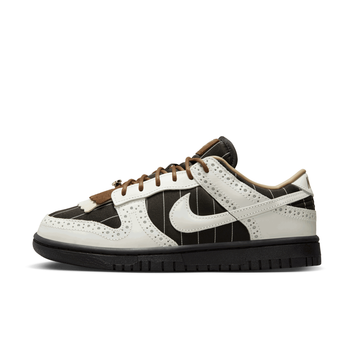 Superge in čevlji Nike Dunk Low LX "Brogue Pinstripe" W Črna | FV3642-010, 0