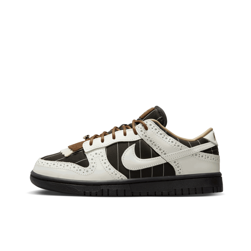 Superge in čevlji Nike Dunk Low LX "Brogue Pinstripe" W Črna | FV3642-010