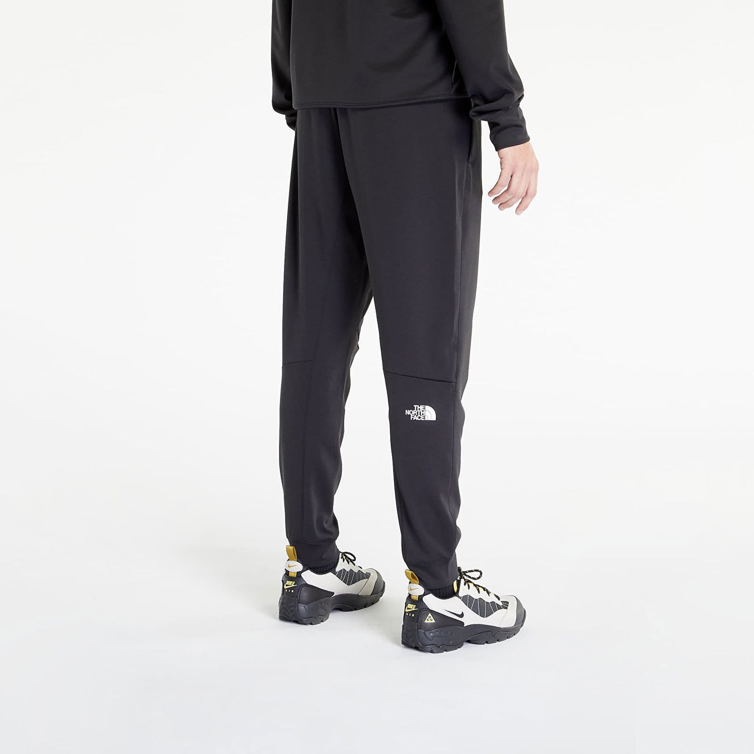 Trenirka The North Face Spacer Air Jogger Črna | NF0A827A5S51, 0