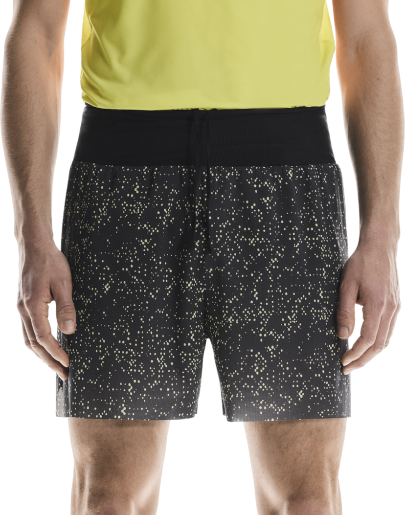 Kratke hlače On Running On Running Ultra Shorts Črna | 1mf30142957