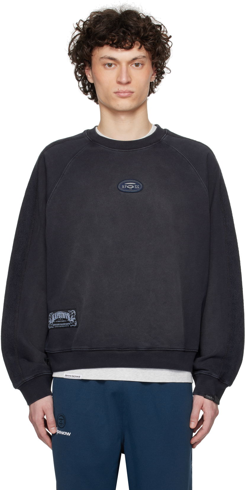 Pleteni pulover AAPE by A Bathing Ape AAPE by A Bathing Ape Main Crewneck Sweatshirt Črna | AAPSWMC320XXNBKL