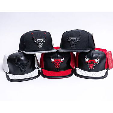 Kapa Mitchell & Ness Day One Snapback Bulls Cap Črna | 6HSSMM19224-CBUWHBK, 7