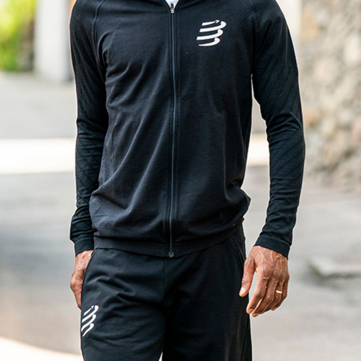 Pulover Compressport Seamless Zip Sweatshirt Črna | aswu2199014, 1