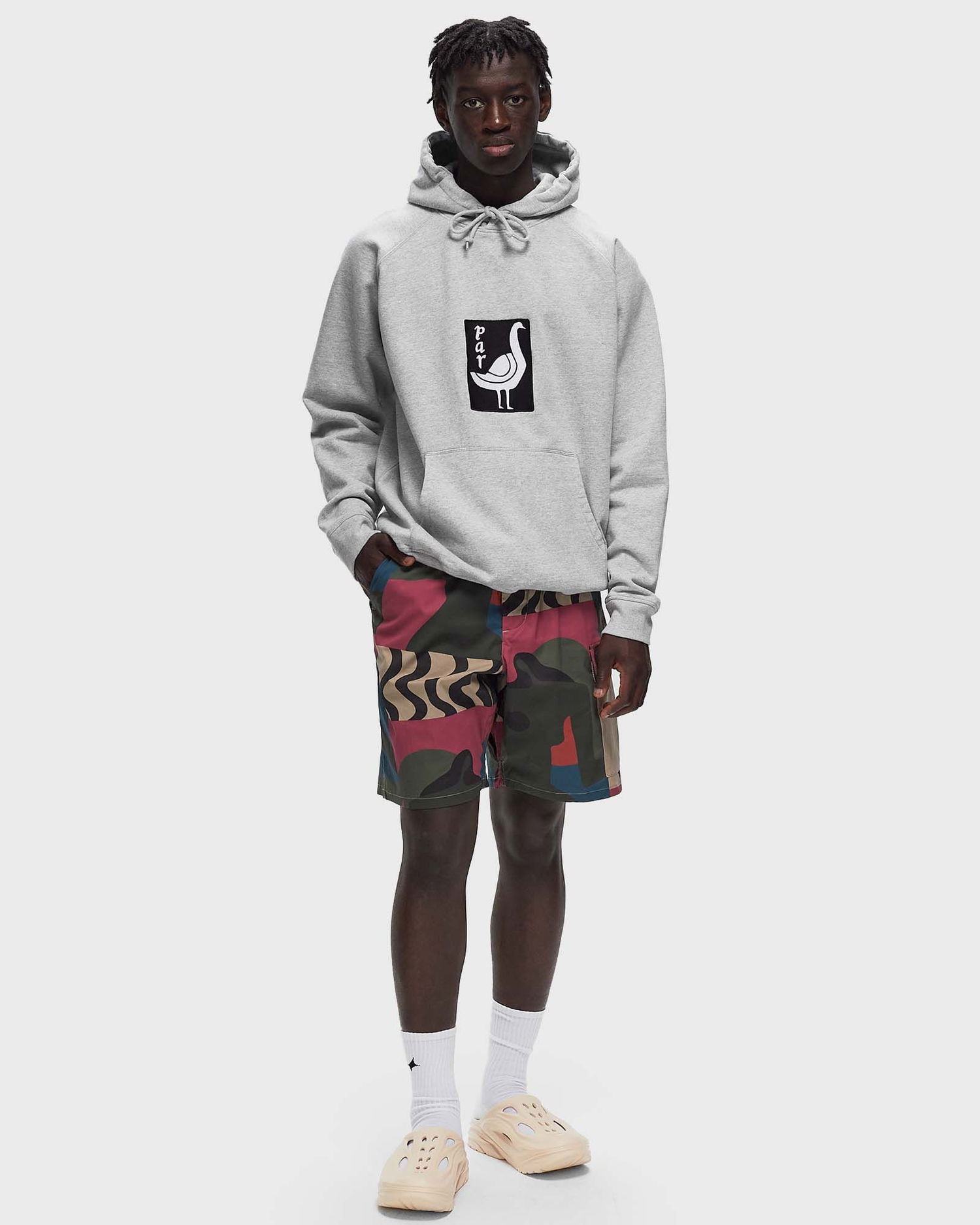 Kratke hlače By Parra Distorted Camo Print Shorts Zelena | 51441, 1