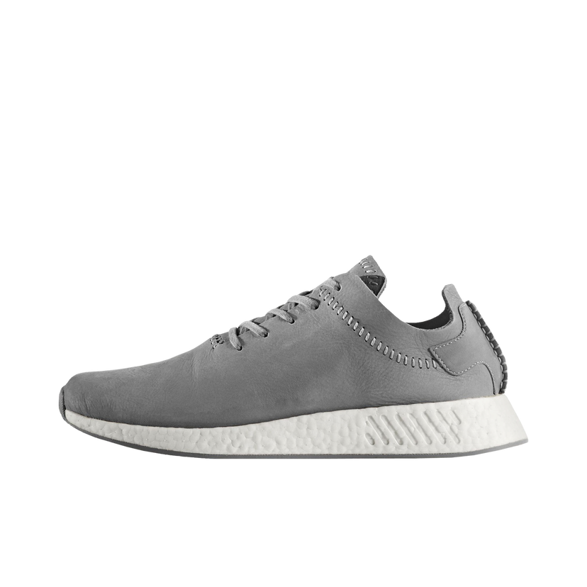 Superge in čevlji adidas Originals NMD R2 Wings and Horns Ash Siva | BB3117