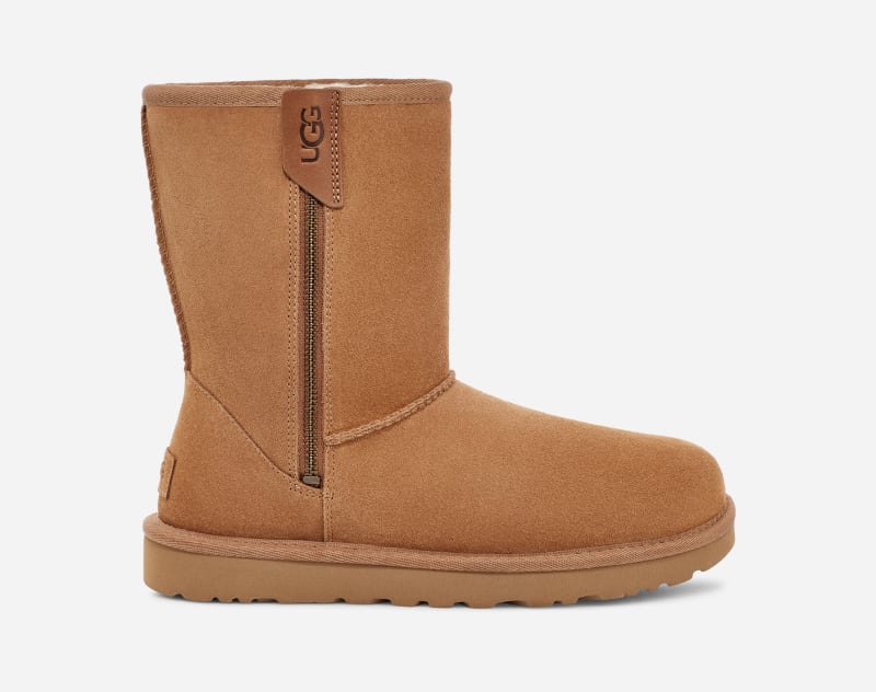 Superge in čevlji UGG ® Classic Short Bailey Zip Boot in Brown, Size 6, Leather Bež | 1144043-CHE