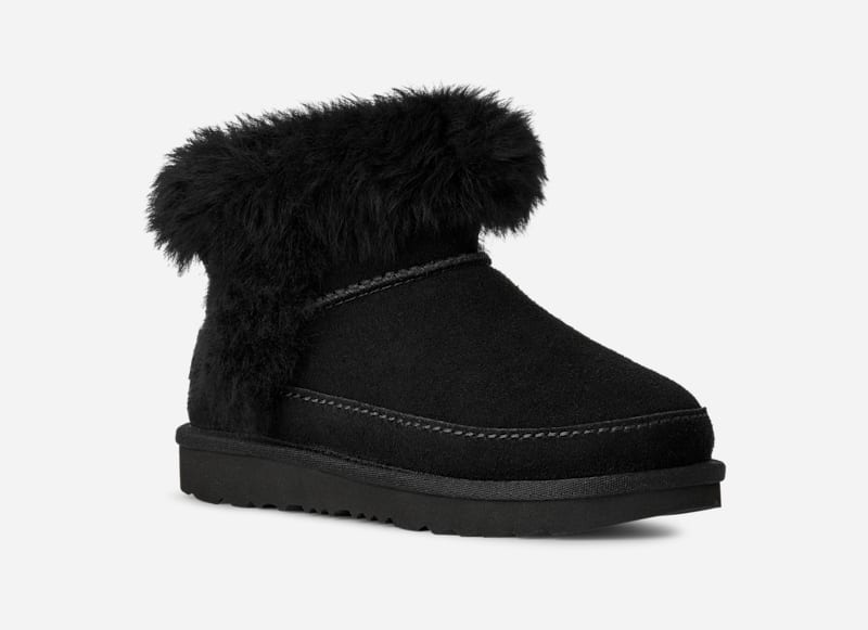 Superge in čevlji UGG Classic Ultra Mini Chalet Boot Črna | 1175950K-BLK, 1