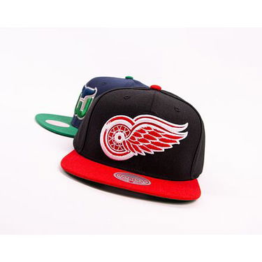 Kapa Mitchell & Ness Detroit Red Wings Two Tone Snapback Hat Rdeča | HHSS5367-DRWYYPPPBKRD, 3
