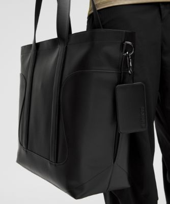 Obeski za ključe lululemon Leather Alternative Tag with Carabiner SLNSH Collection Črna | prod11870532, 5