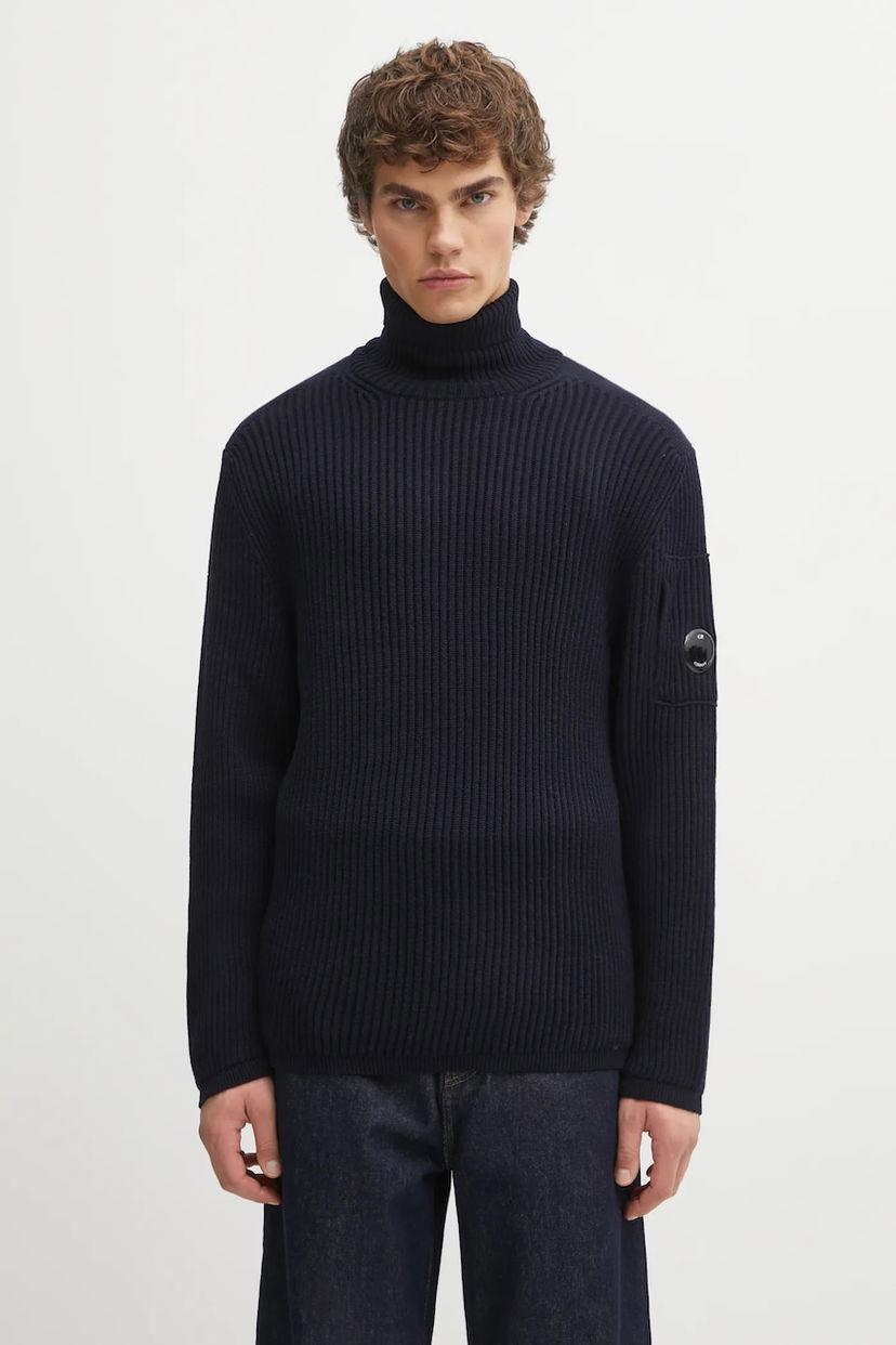 Pleteni pulover C.P. Company Ribbed Wool Blend Turtleneck Sweater with Sleeve Pocket Mornarica | 19CMKN220A006595A