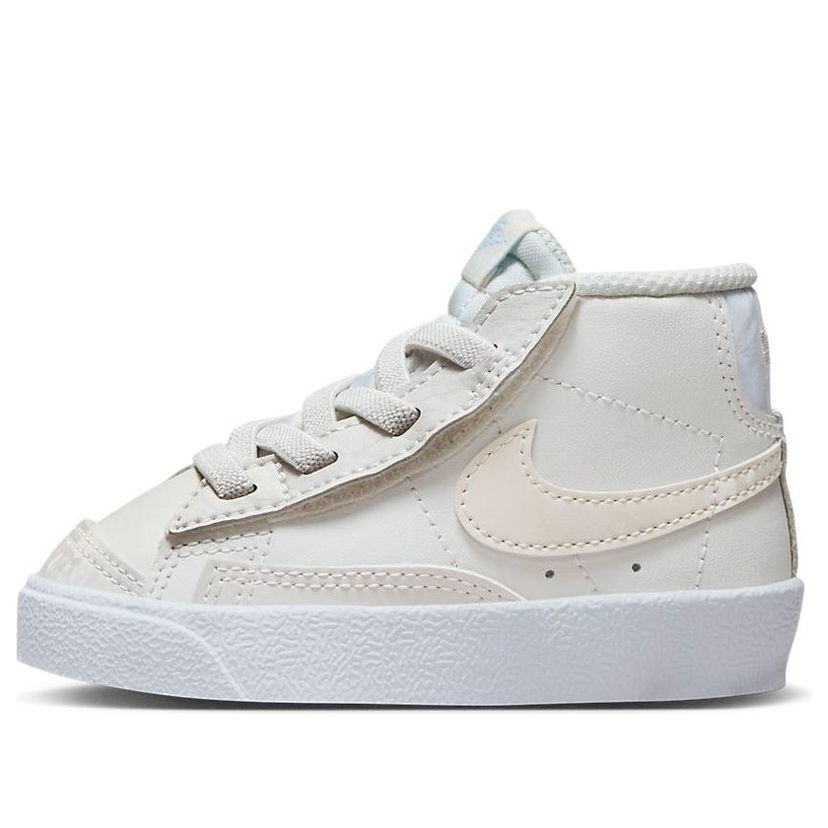 Superge in čevlji Nike Blazer Mid '77 Bela | DA4088-009