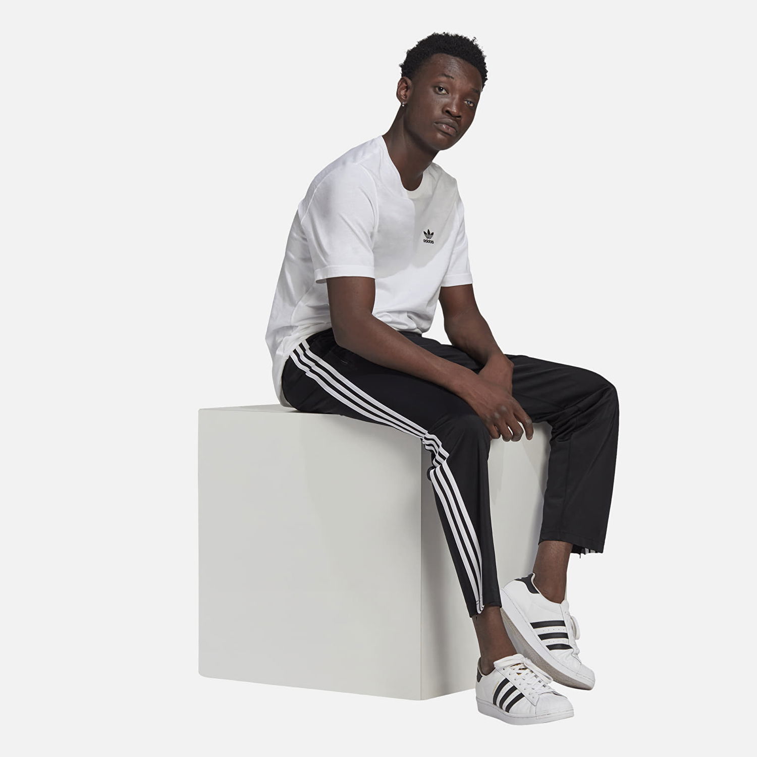 Trenirka adidas Performance Firebird Track Pants Črna | GN3517, 1