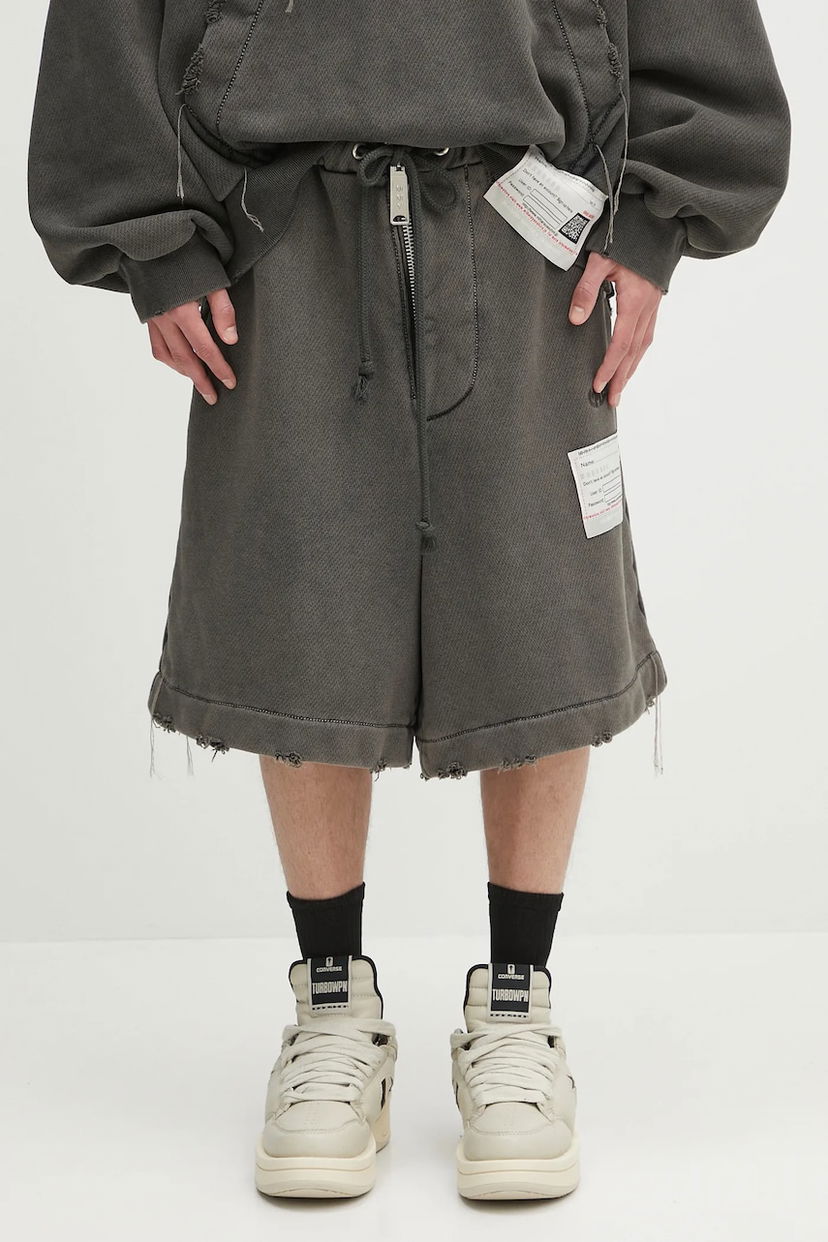 Kratke hlače Maison MIHARA YASUHIRO Maison MIHARA YASUHIRO Amateur Sewn Shorts Siva | A14SP523